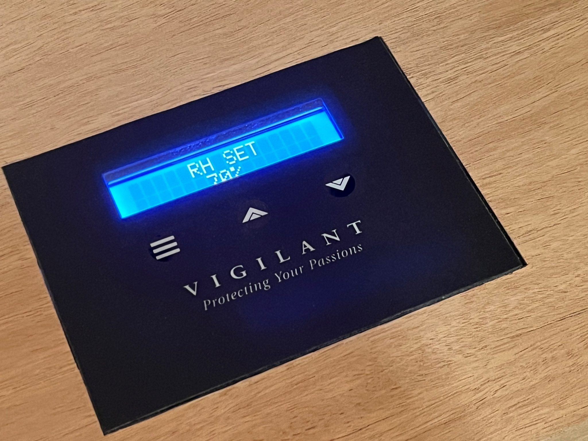 Reliance 1500 End Table Vigilant 1 in Wine Cellars, Racks & Humidors